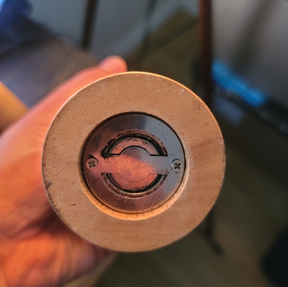 Salt and pepper grinder - Picture 5 of 5